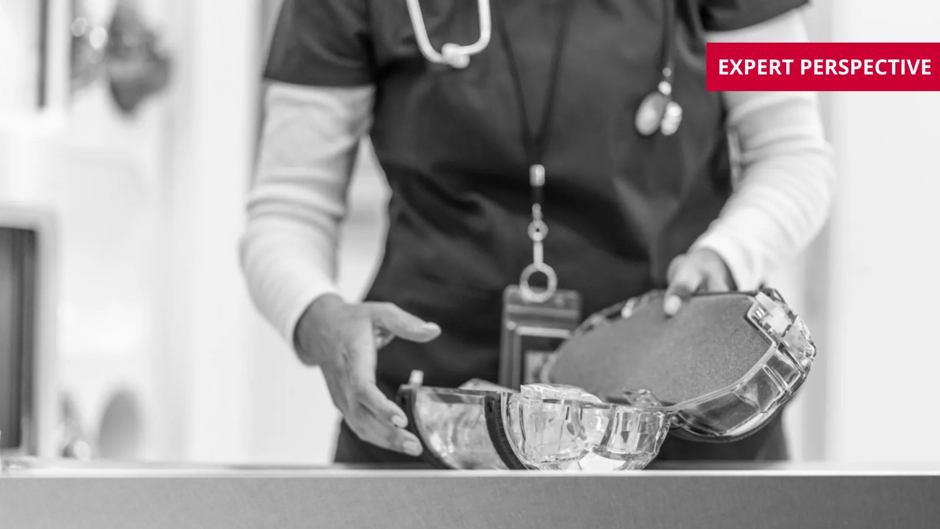 staff loading pneumatic tube system carrier