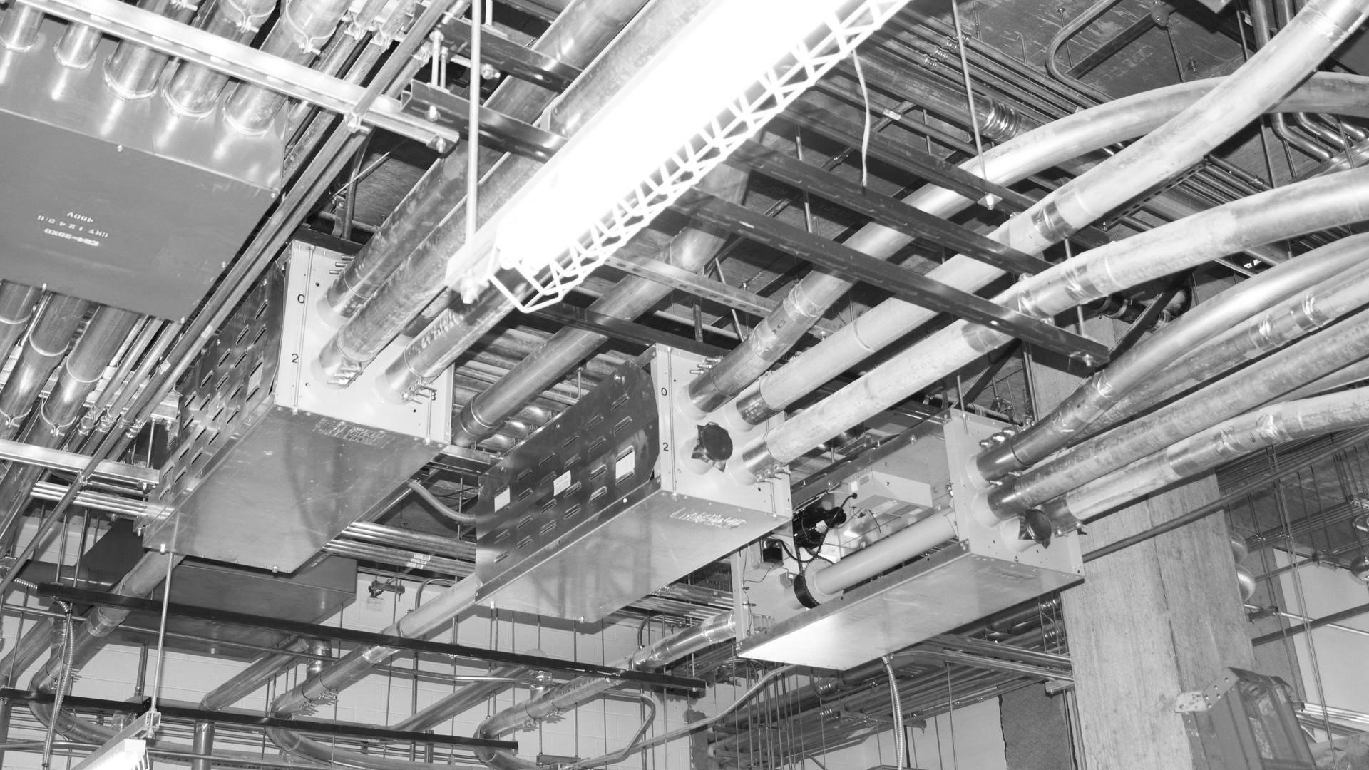 Ceiling with tube system installed