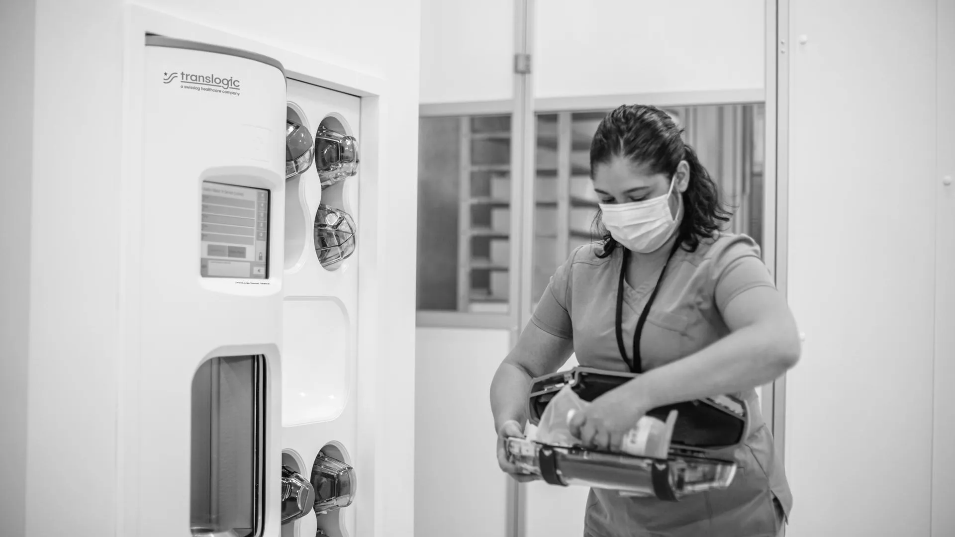 staff filling tube system carrier